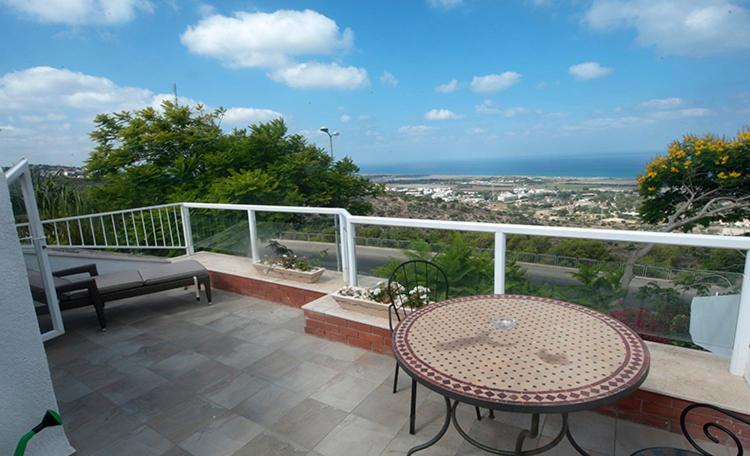 Boutique Apartment "Facing The Sea" ไฮฟา ภายนอก รูปภาพ