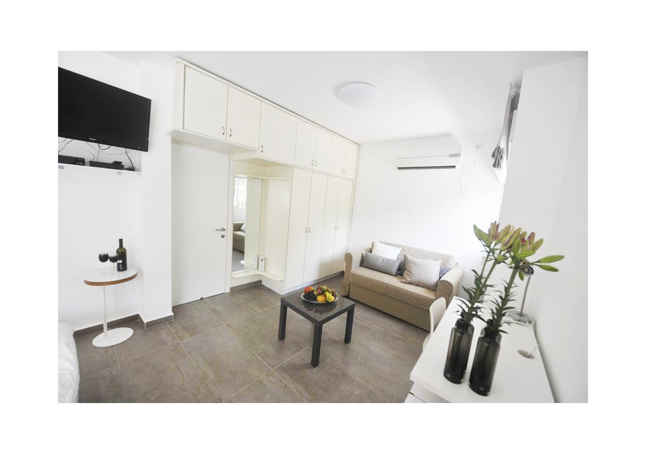 Boutique Apartment "Facing The Sea" ไฮฟา ภายนอก รูปภาพ