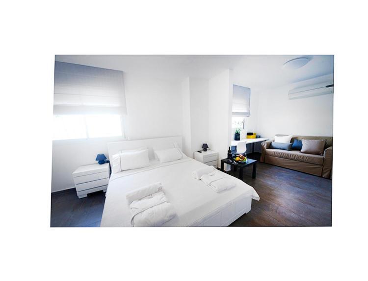 Boutique Apartment "Facing The Sea" ไฮฟา ภายนอก รูปภาพ